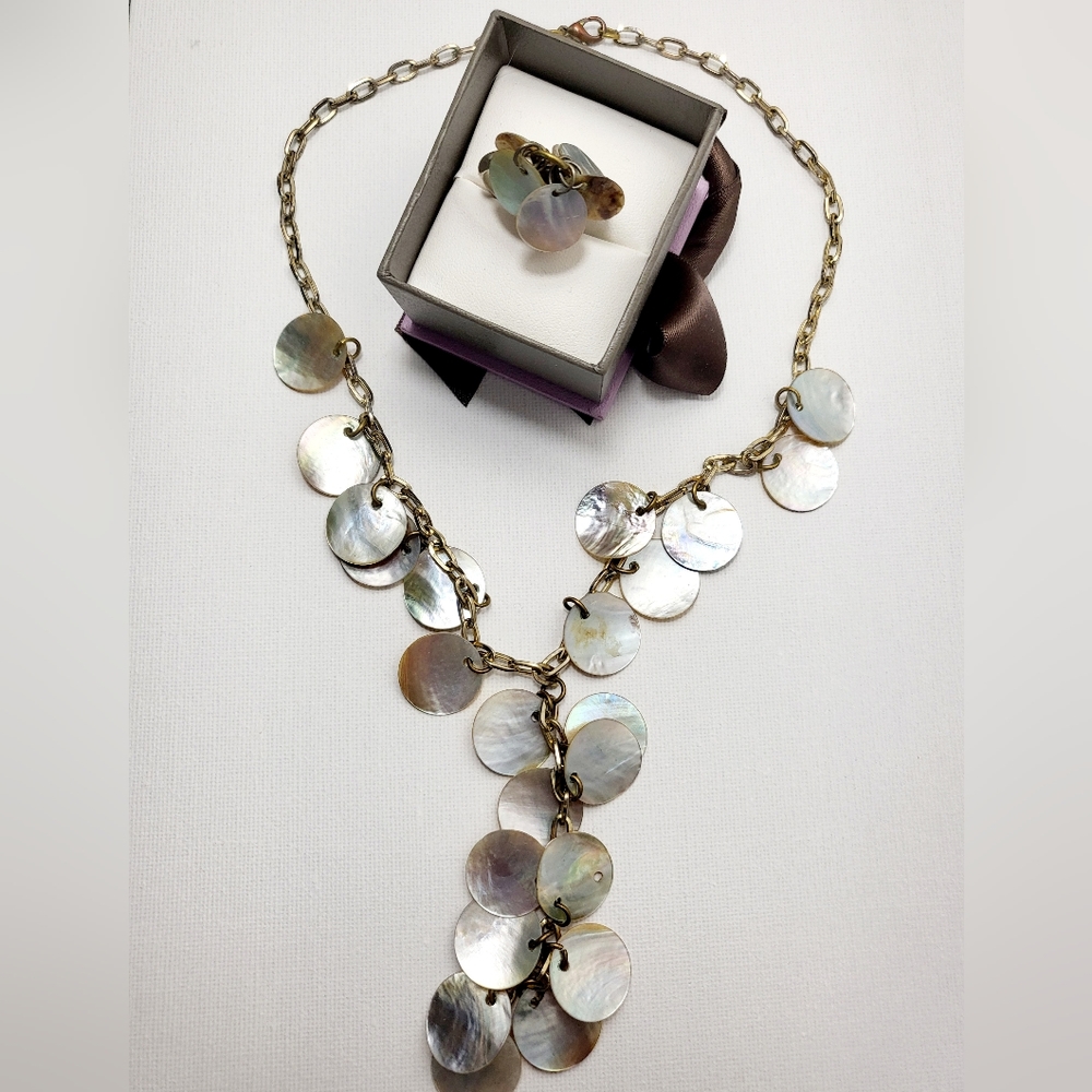 🕳️Abalone necklace and matching ring set